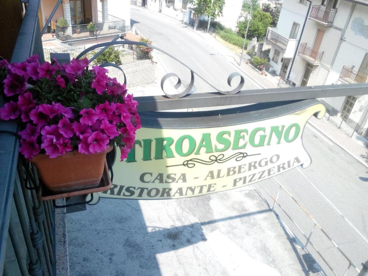 Casa-Albergo Tiroasegno Lama dei Peligni エクステリア 写真